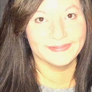 Meet your Posher, Monica